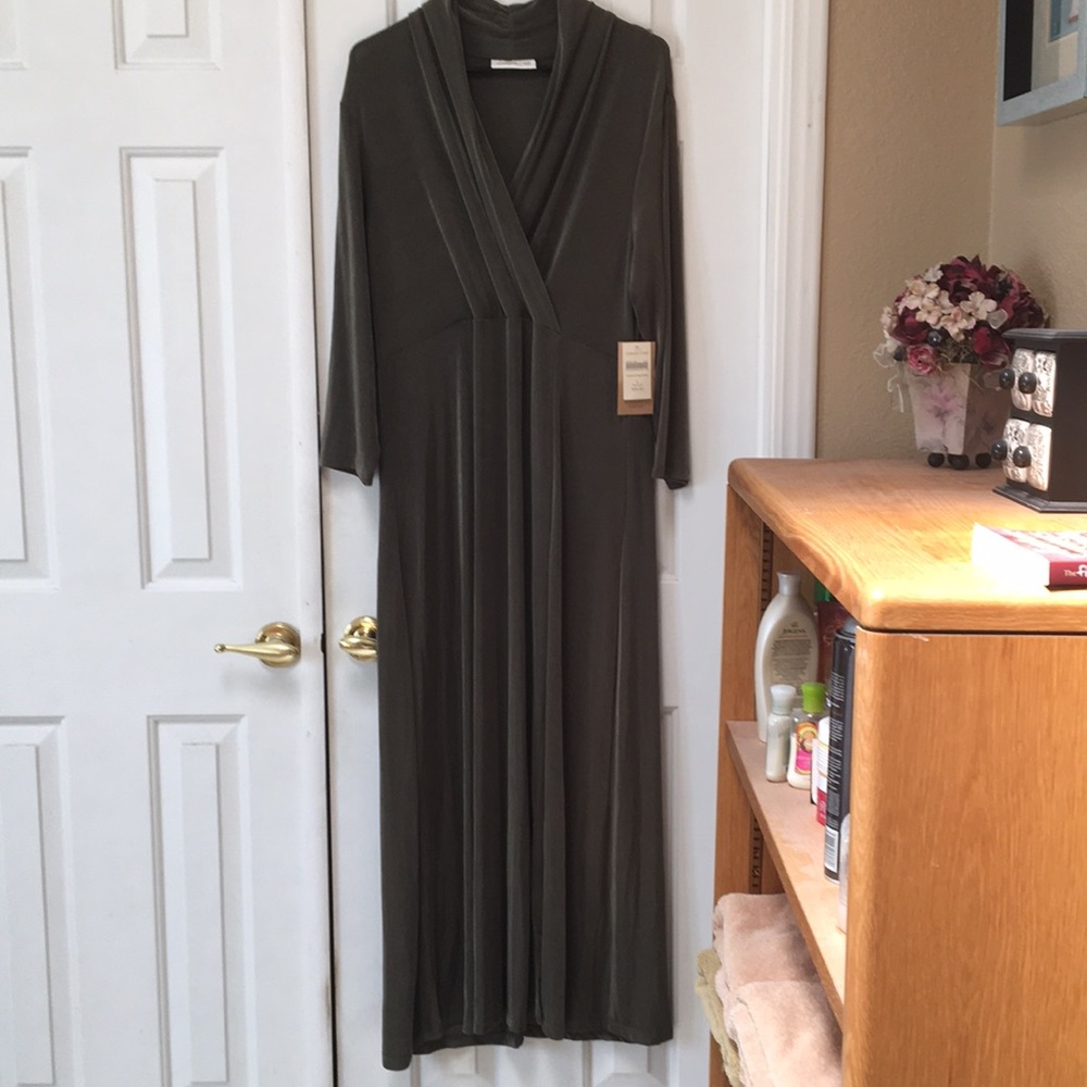 Long Sleeve Olive Green Maxi (Offers Welcome)